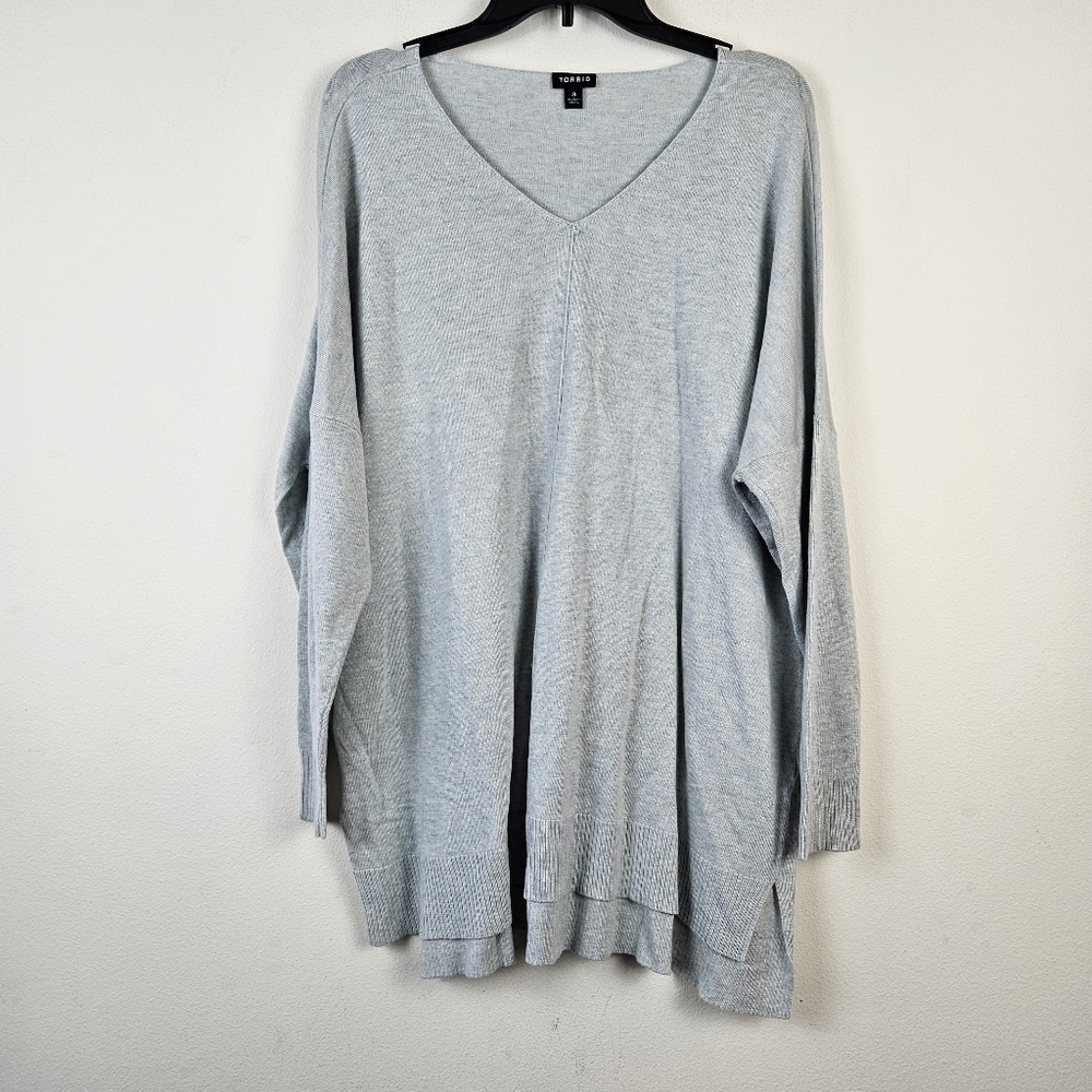 Torrid V-neck light Pullover Sweater Size 3/3X